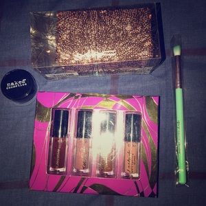 Mac/Tarte Makeup bundle